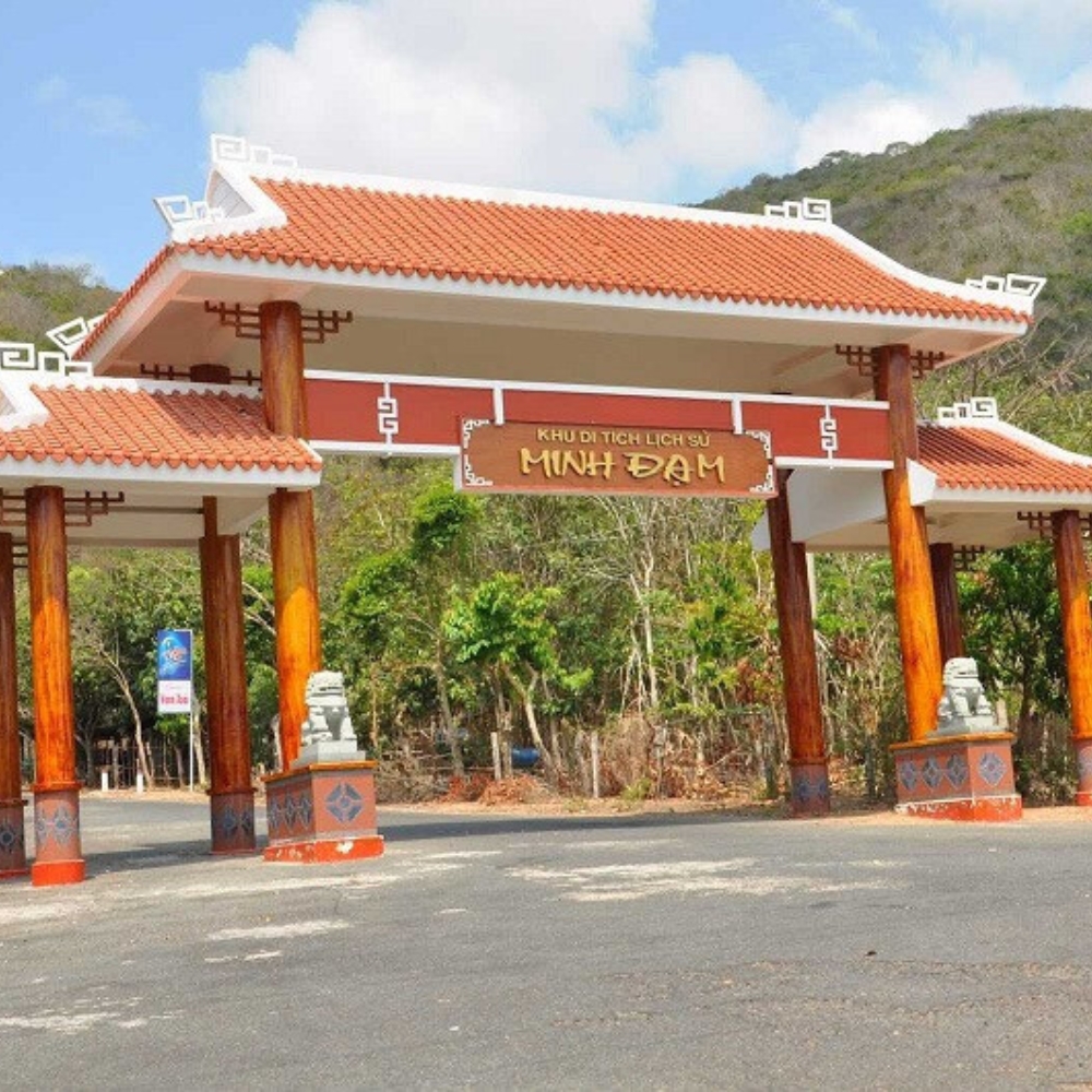 Khu Di Tích Lịch Sử Minh Đạm